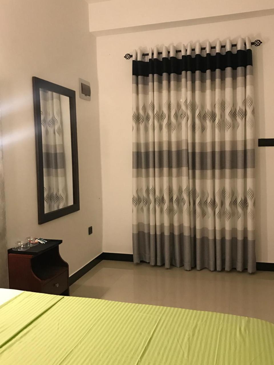 Kingdom Gate Hotel Anurâdhapura Extérieur photo