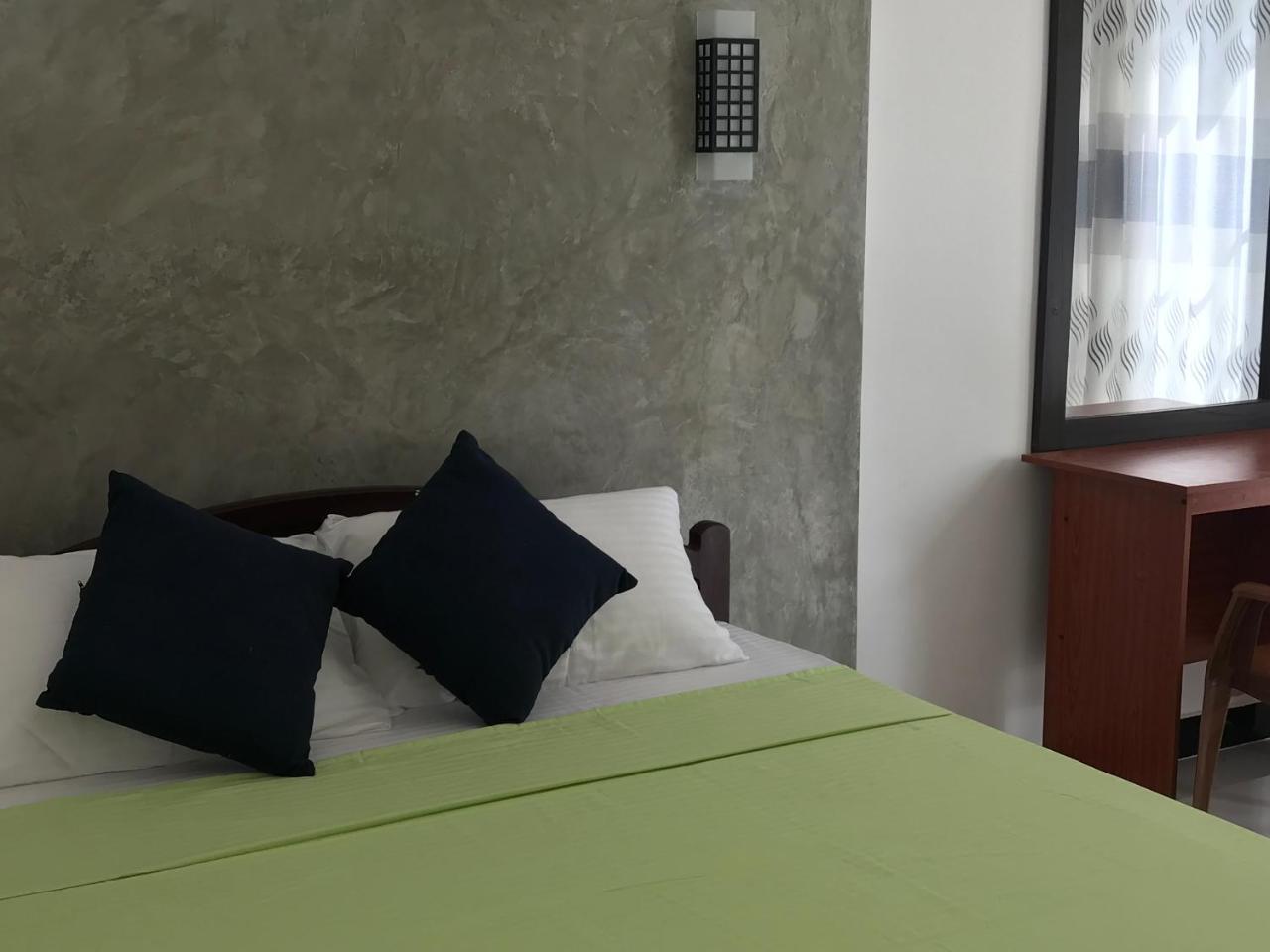 Kingdom Gate Hotel Anurâdhapura Extérieur photo